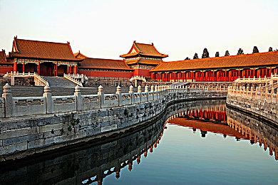 《龙腾世纪：审判》曾打算在资料片中炸毁天擎堡